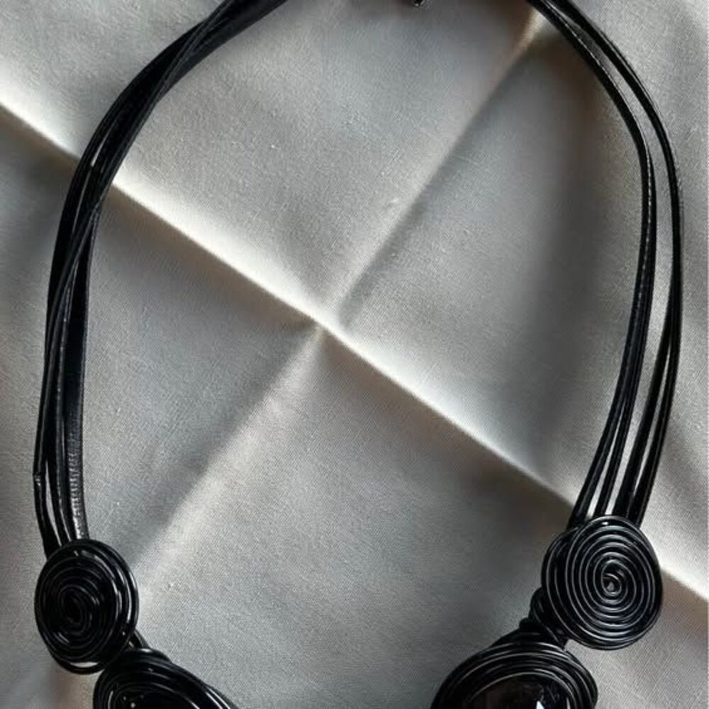 Vintage Black Collar Necklace w/ 3 Smokey Brown Crystal Style Stones